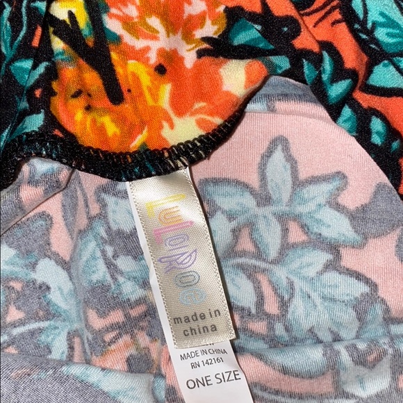 Lularoe leggings brand new - Picture 3 of 4